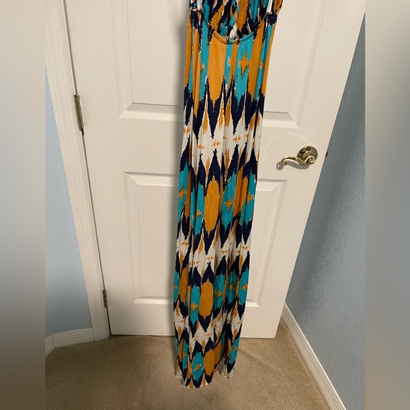 Halter dress perfect condition size small - Picture 3 of 7